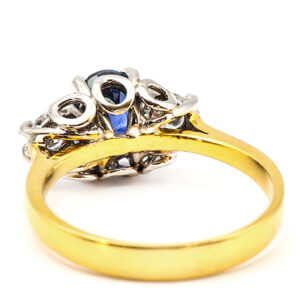 1.61 CRt BlueSapphire and diamond ring by Aviyanka_IMG_4796_wht_bk