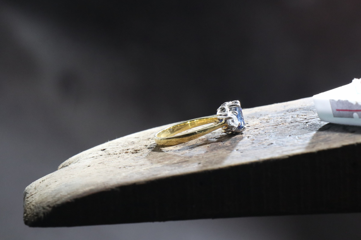 BlueSapphire and diamond ring by Aviyanka_IMG_3769