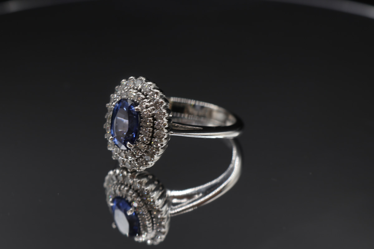 1.61 crt Blue Sapphire and Diamond Helo Ring_Aviyanka by Exorti