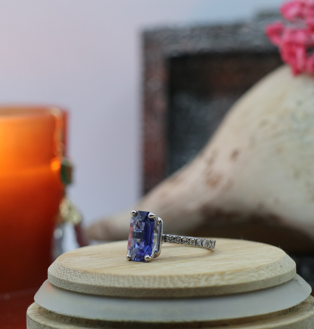 2.5 CRT Blue Sapphire and Diamond ring_Aviyanka_by_exorti_portFolio_image1