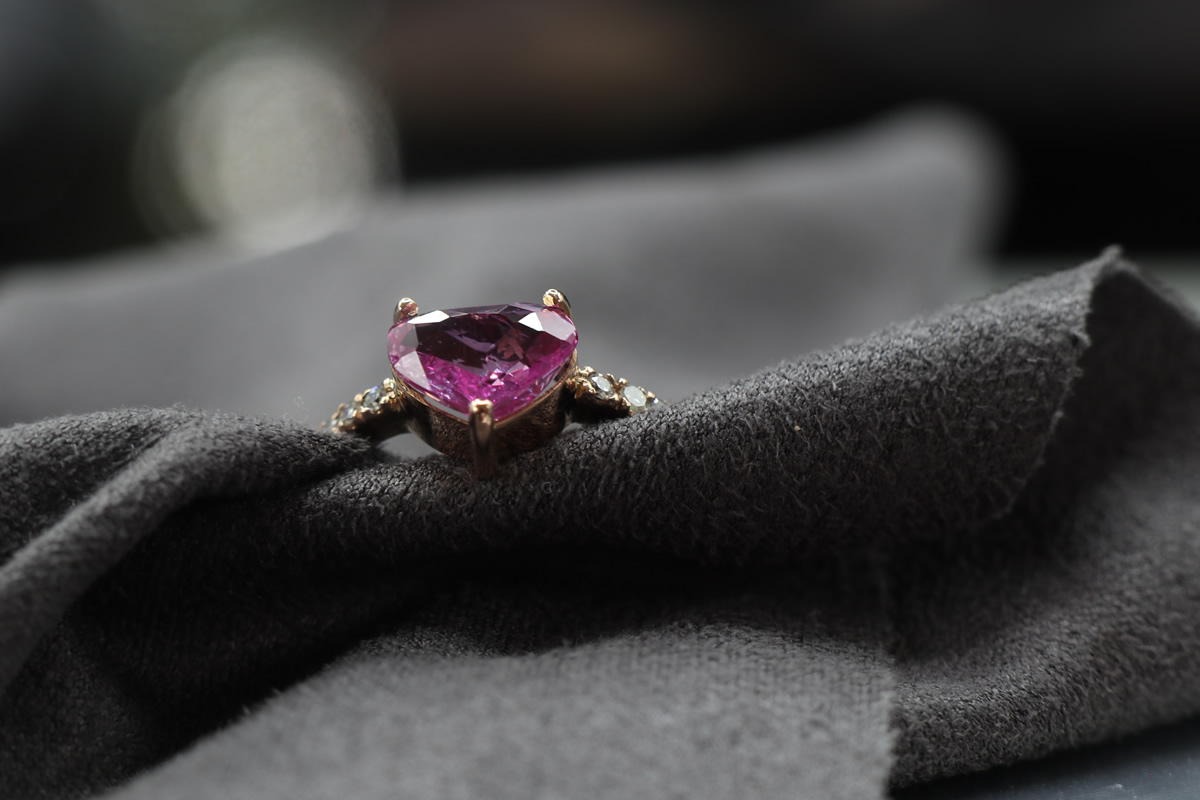 Ceylon Pink Sapphire Ring with Diamonds in Rose Gold_IMG_3798