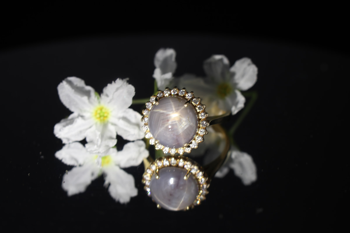 Stunning Natural Ceylon Star Sapphire Ring with Diamonds in 18k Gold_IMG_4304